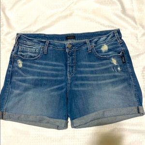 Silver Jeans Co Size 20 Boyfriend Jean Short
